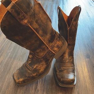 Ariat Rambler Cowboy Boots 9.5 Limited Edition